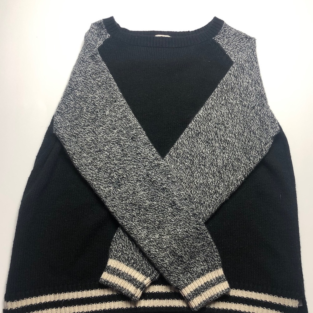 Forever 21 Sweater